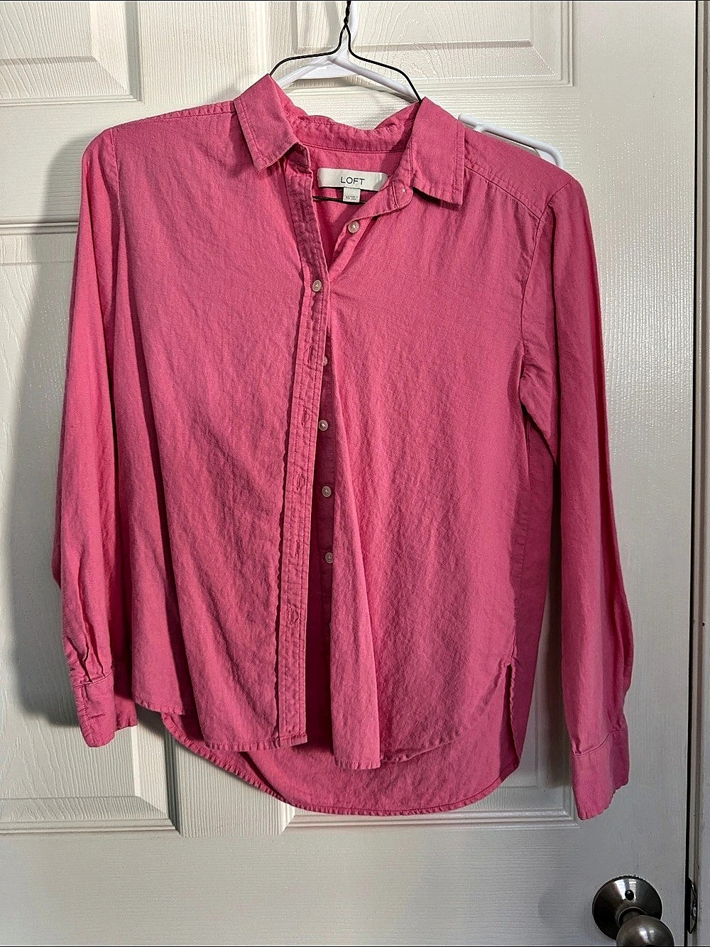 LOFT Button Down Shirt in Pink Size XS Like New